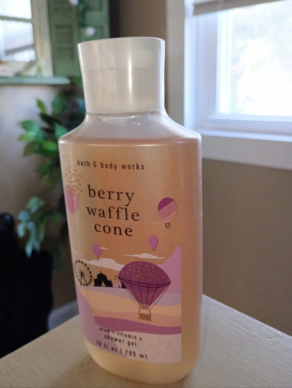 B&BW Berry Waffle Cone Shower Gel Bottle